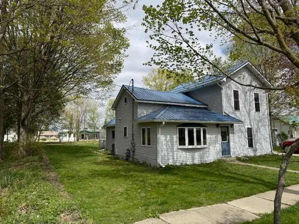 $234,900 | 419 Sherman Avenue, Lakeview, MI 48850