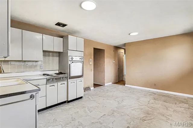 $125,000 | 10515 Alliance Drive, Dellwood, MO 63136