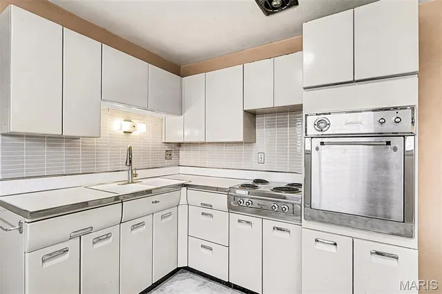 $123,000 | 10515 Alliance Drive, Dellwood, MO 63136