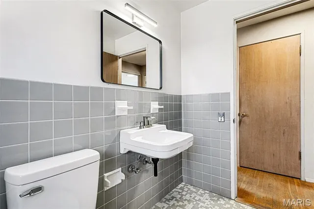 $123,000 | 10515 Alliance Drive, Dellwood, MO 63136