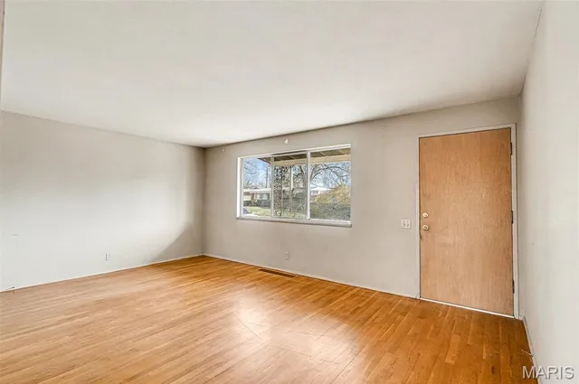 $125,000 | 10515 Alliance Drive, Dellwood, MO 63136