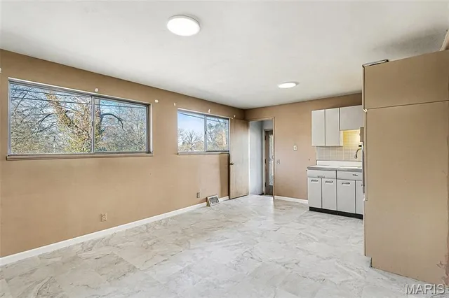 $123,000 | 10515 Alliance Drive, Dellwood, MO 63136