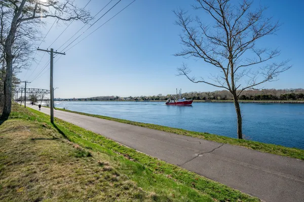 $639,500 | 5 Duchess Drive, Sandwich, MA 02563