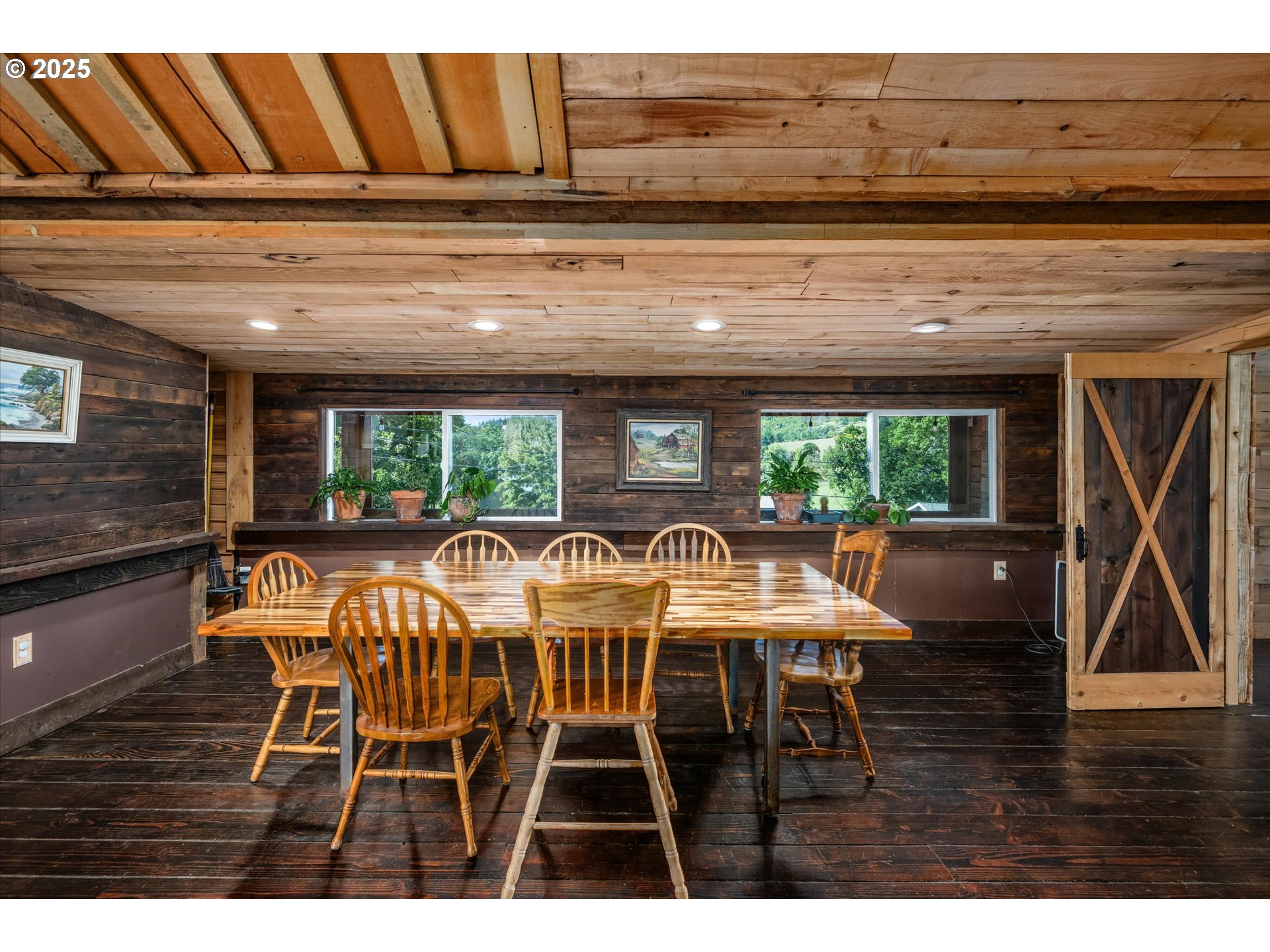1172 Old Town Loop Road Oakland, OR 97462 - Photo 10 of 48 Dining Room