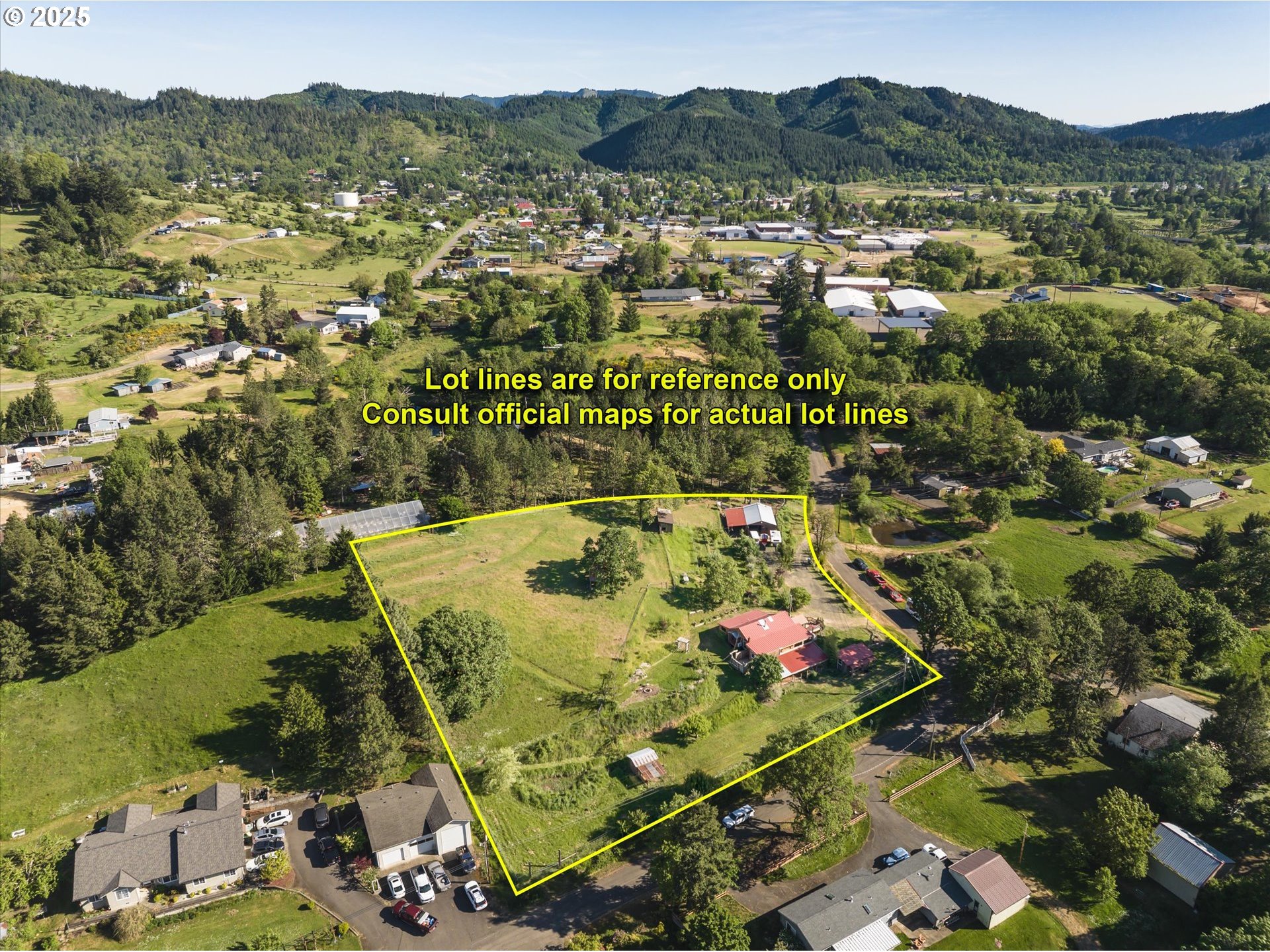 1172 Old Town Loop Road Oakland, OR 97462 - Photo 2 of 48 Gallery Image 2