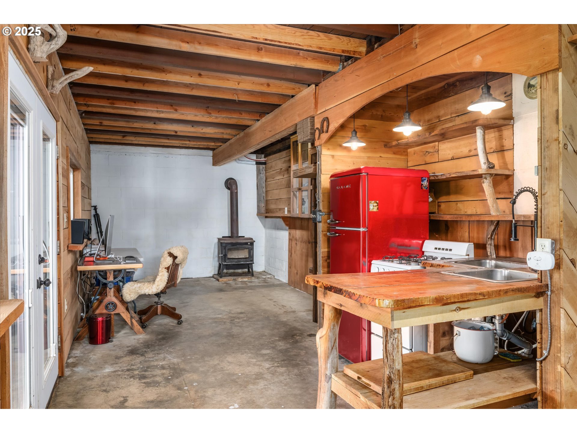 1172 Old Town Loop Road Oakland, OR 97462 - Photo 22 of 48 Basement