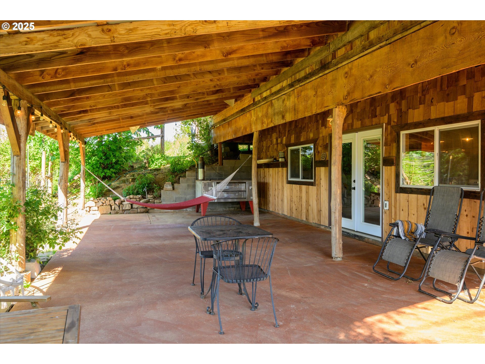 1172 Old Town Loop Road Oakland, OR 97462 - Photo 26 of 48 Covered Patio