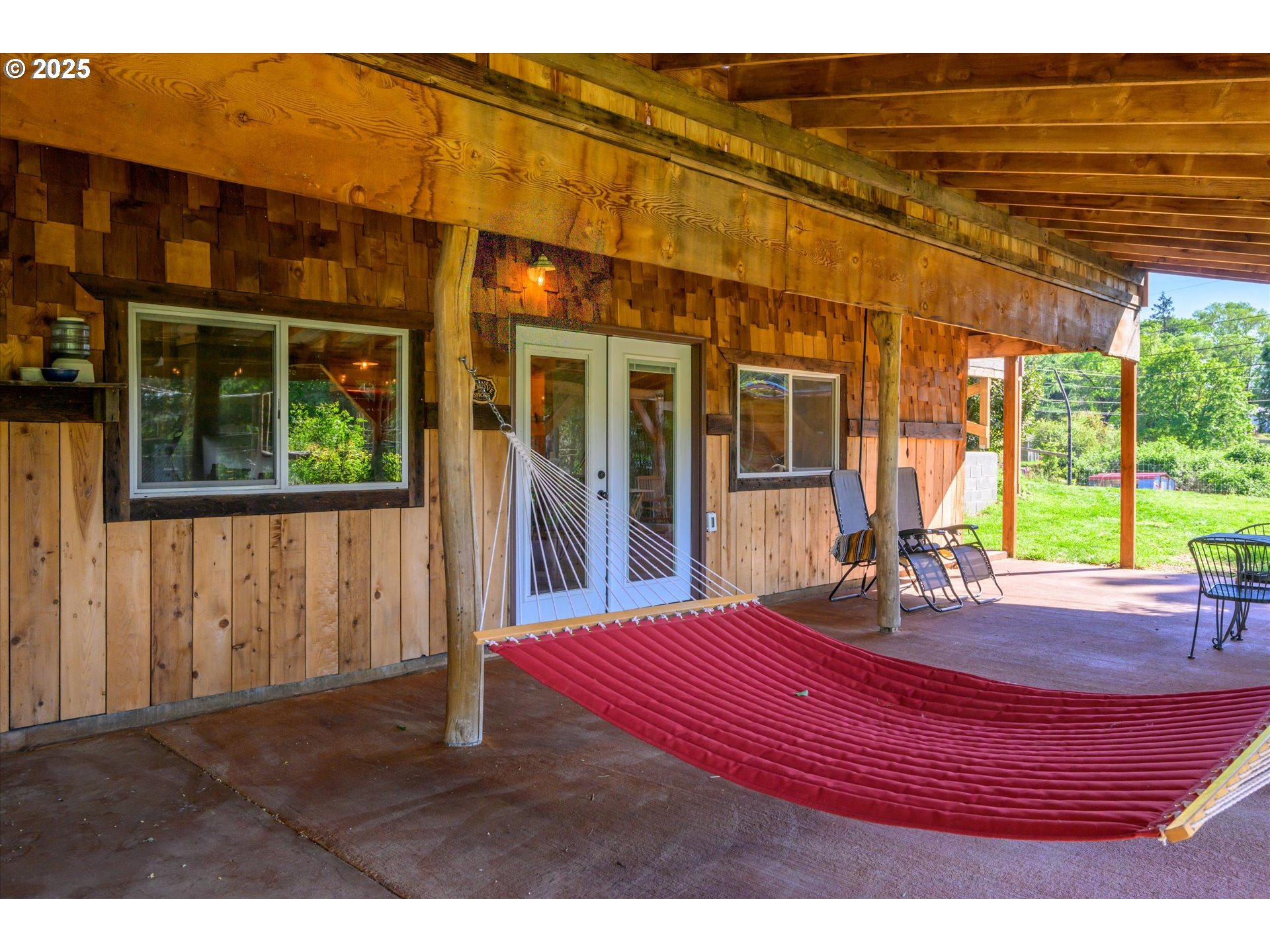 1172 Old Town Loop Road Oakland, OR 97462 - Photo 28 of 48 Covered Patio