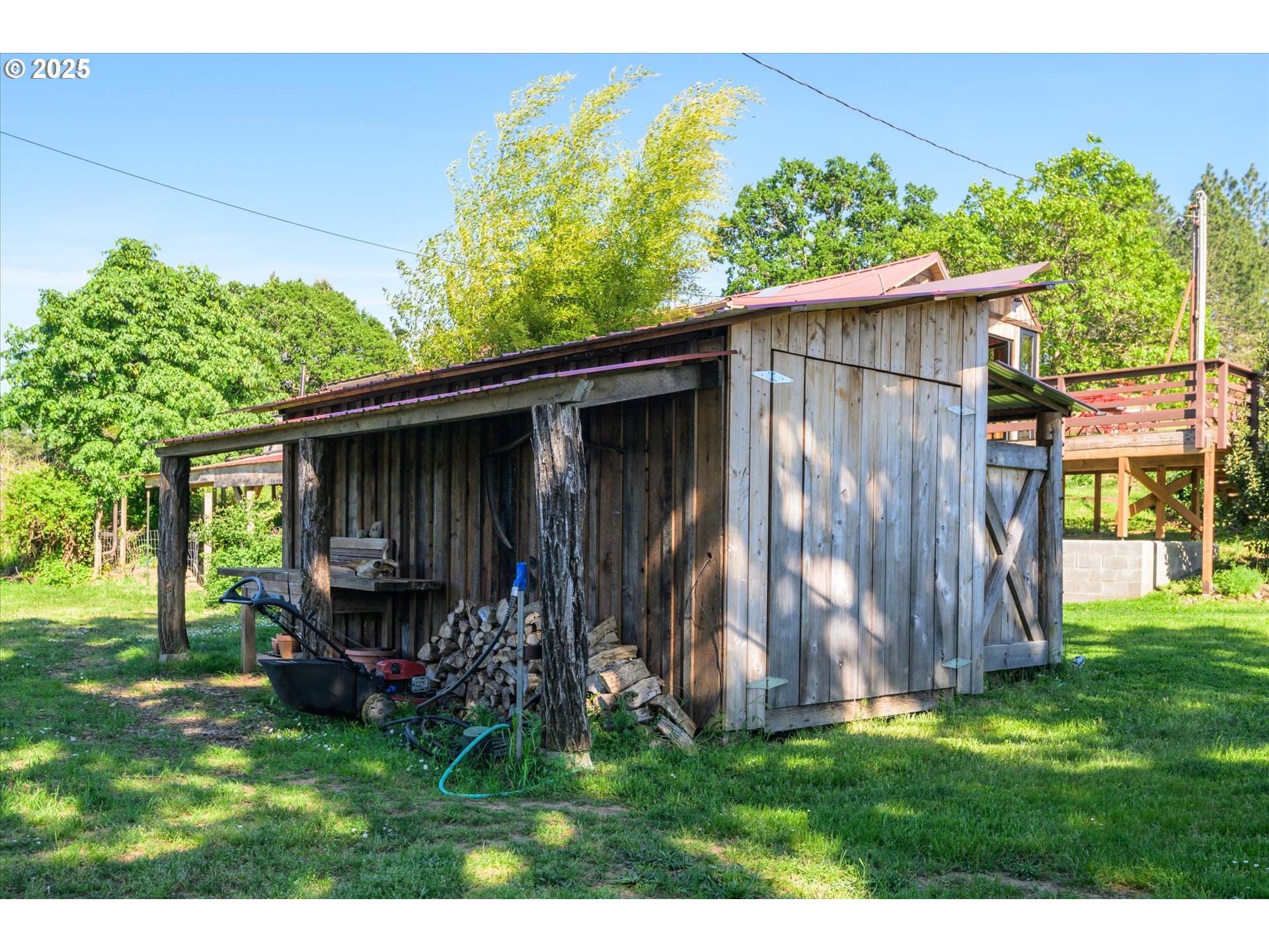 1172 Old Town Loop Road Oakland, OR 97462 - Photo 31 of 48 Shed