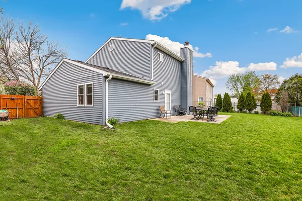 $425,000 | 20053 South Rosewood Drive, Frankfort, IL 60423