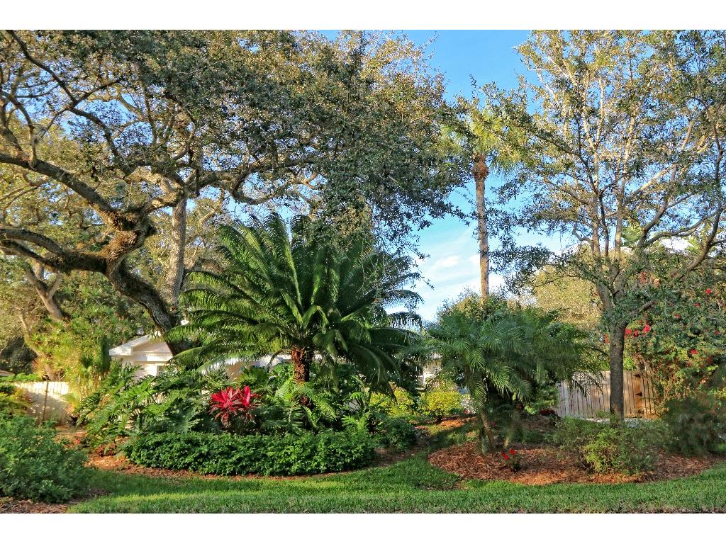 605 Holly Road Vero Beach, FL 32963 - Photo 1 of 36 Gallery Image 1