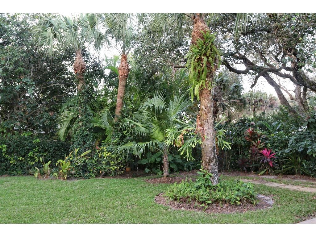 605 Holly Road Vero Beach, FL 32963 - Photo 26 of 36 Gallery Image 26