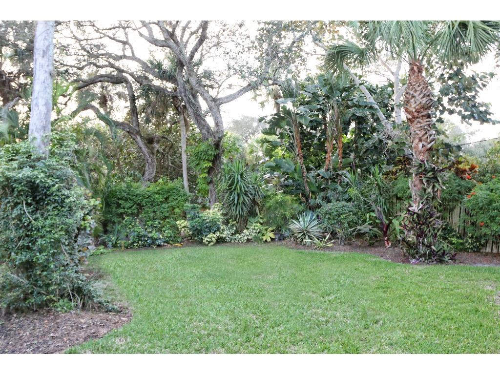 605 Holly Road Vero Beach, FL 32963 - Photo 30 of 36 Gallery Image 30