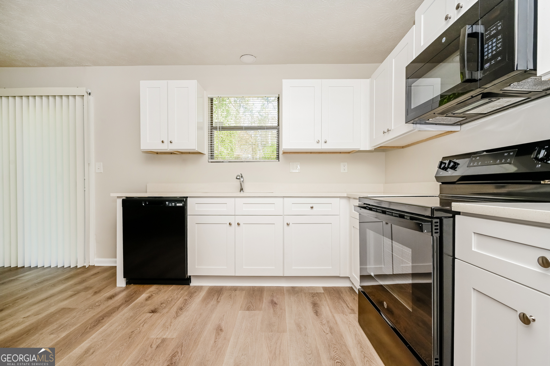 4276 Old Lake Drive Decatur, GA 30034 - Photo 6 of 17