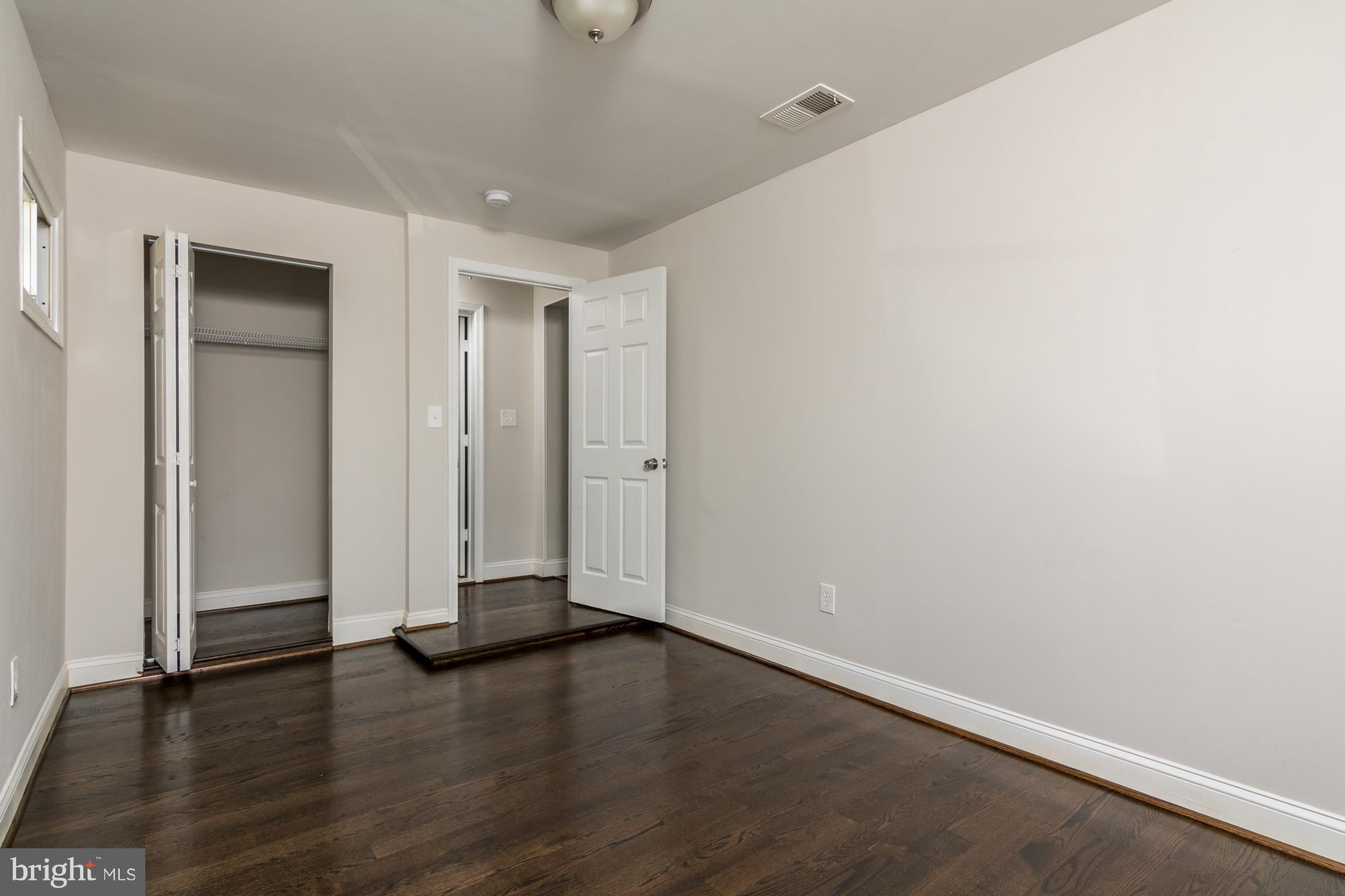 6639 St Barnabas Road Oxon Hill, MD 20745 - Photo 14 of 26 Bath (Master)