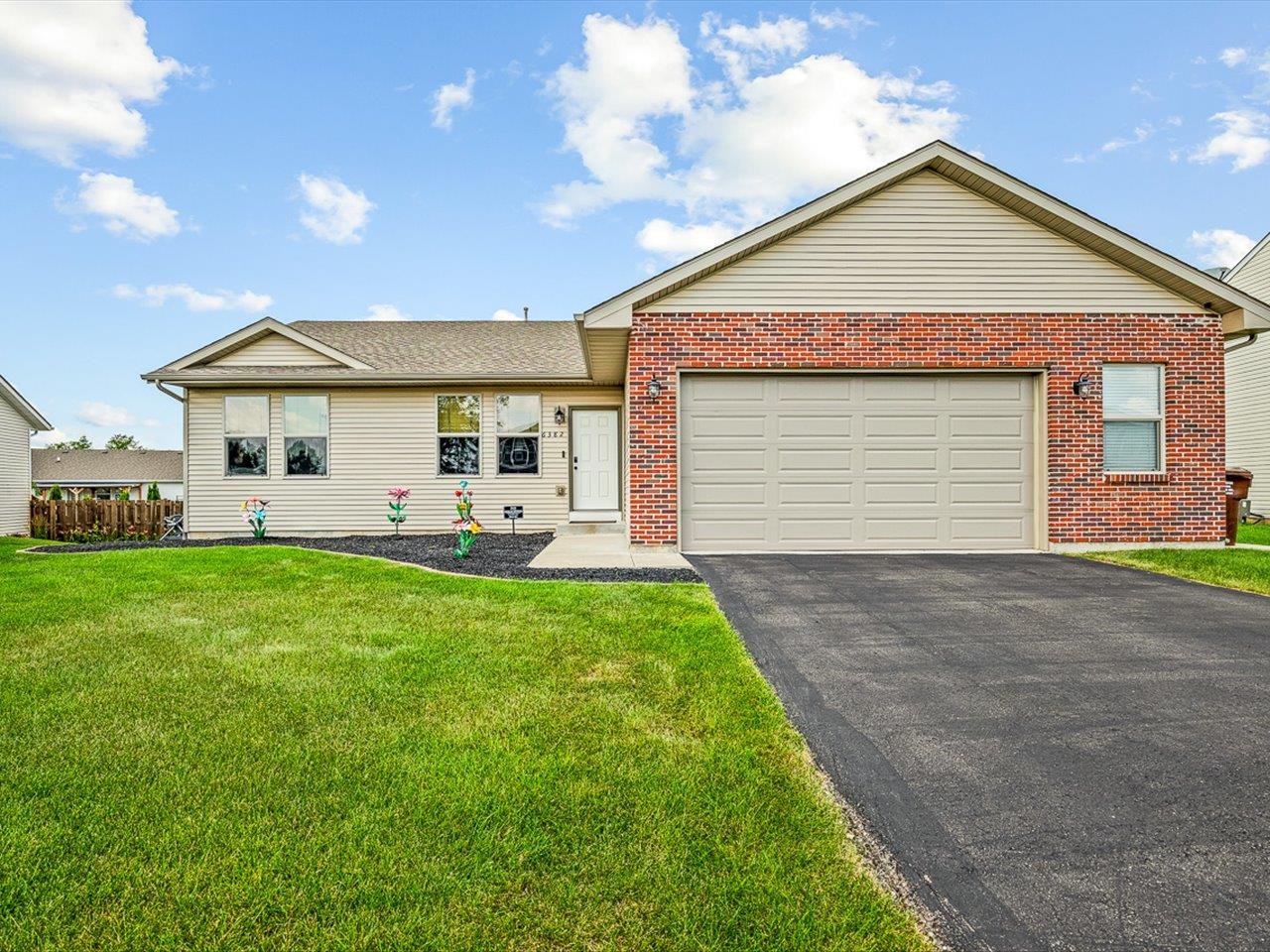 6382 Edgewood Road Machesney Park, IL 61115 - Photo 4 of 46