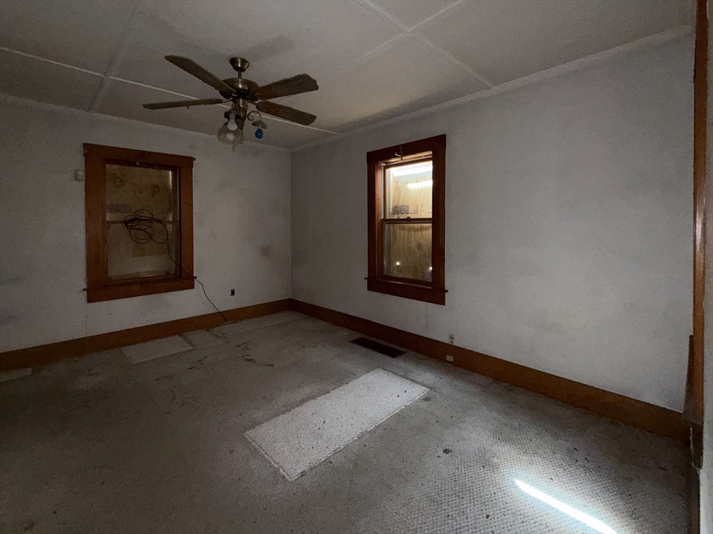 12 Howard Street Lynn, MA 01902 - Photo 14 of 20