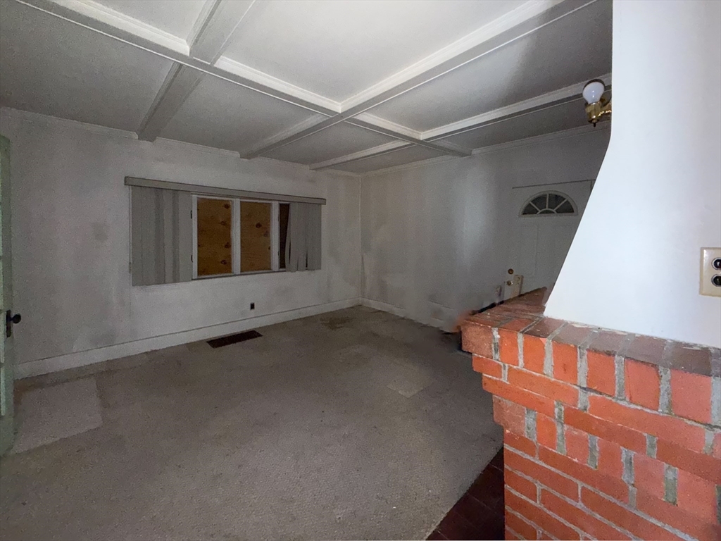 12 Howard Street Lynn, MA 01902 - Photo 6 of 20