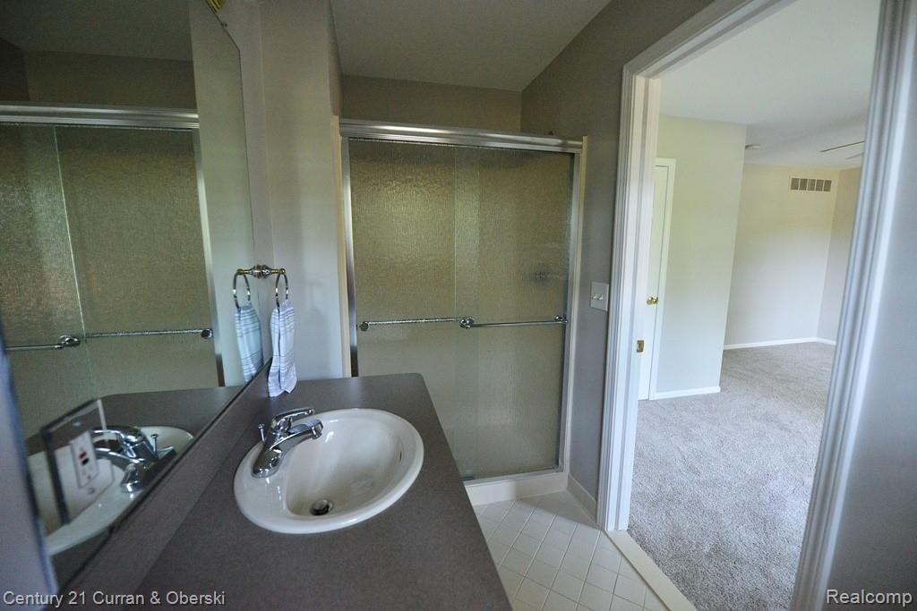 4624 Rochester Road, Unit 2 Royal Oak, MI 48073 - Photo 21 of 30
