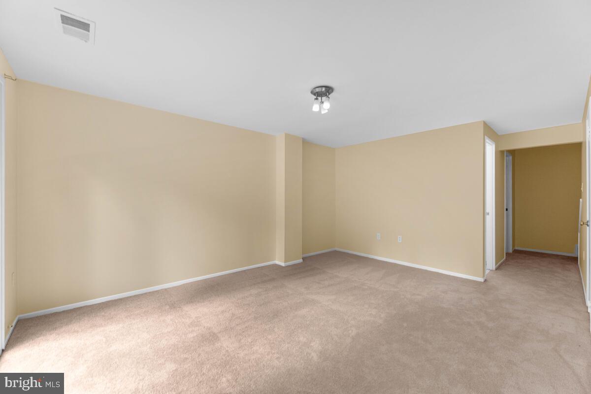 10749 Lester Street Silver Spring, MD 20902 - Photo 31 of 38
