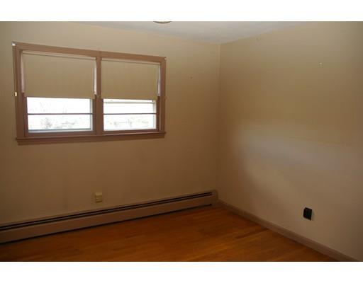 14 Martha Lane Lawrence, MA 01843 - Photo 7 of 20