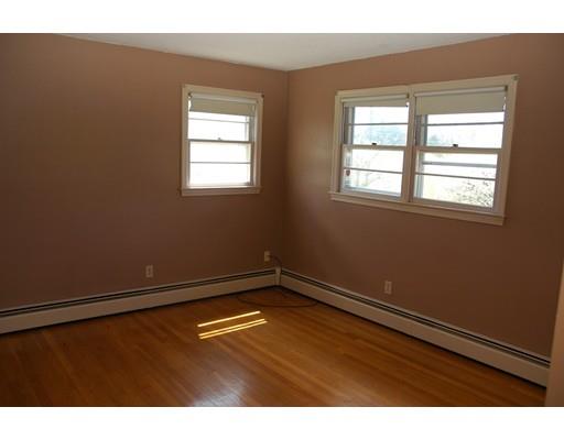 14 Martha Lane Lawrence, MA 01843 - Photo 8 of 20