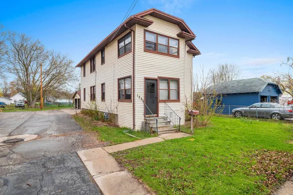 $249,900 | 1235 Chicago Street, Green Bay, WI 54301