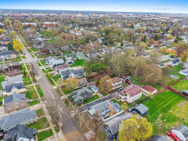 $249,900 | 1235 Chicago Street, Green Bay, WI 54301
