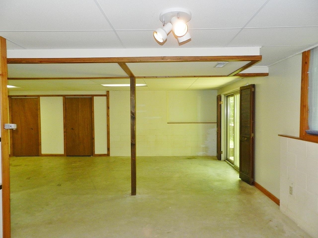 2880 Holiday Pines Road Traverse City, MI 49686 - Photo 57 of 66 1923299-086acea4-f7aa-4f8d-819d-0bd77ba5b46d.JPG