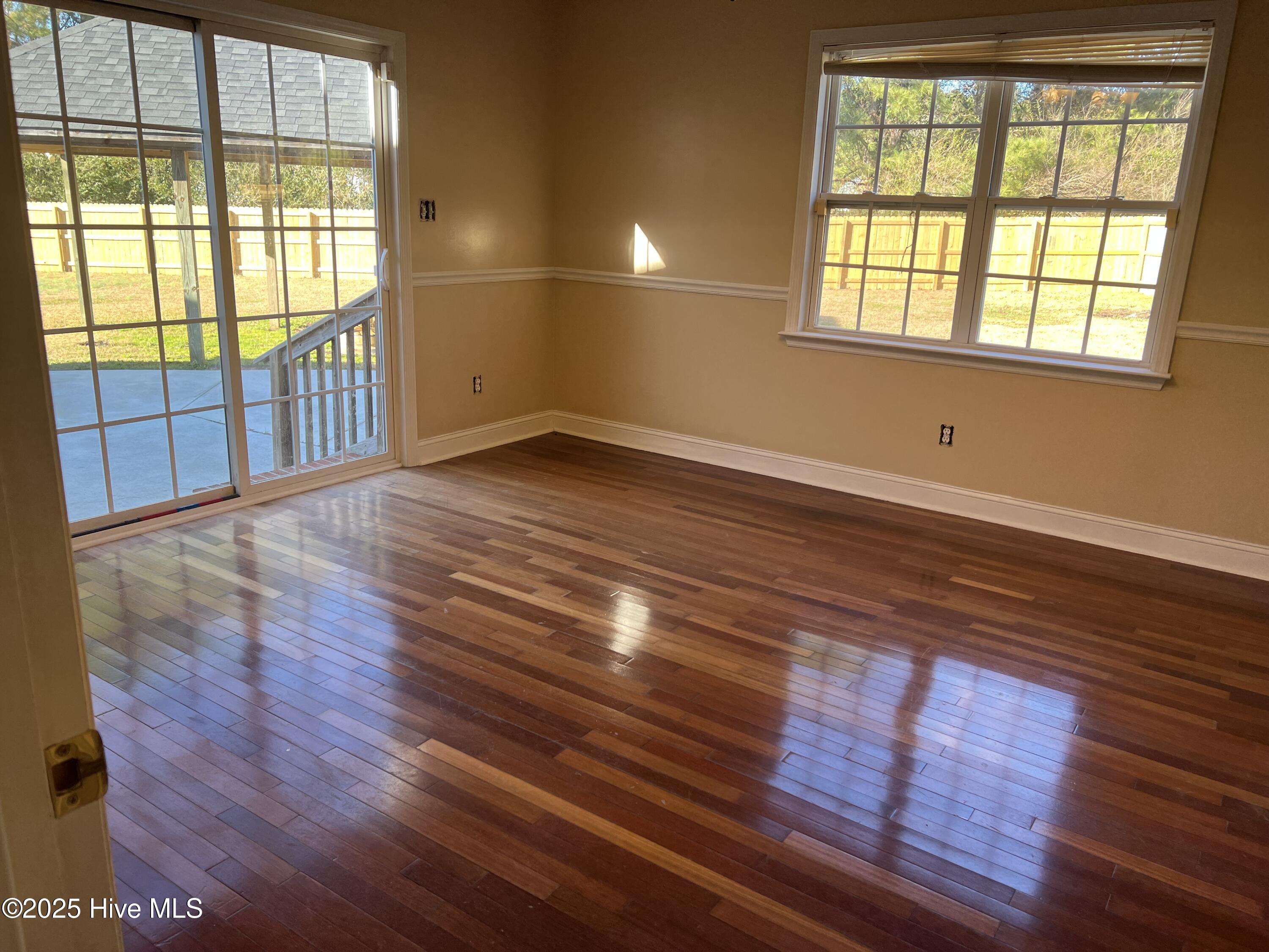 135 Annie Road Richlands, NC 28574 - Photo 13 of 21 135 Annie Sunroom 2