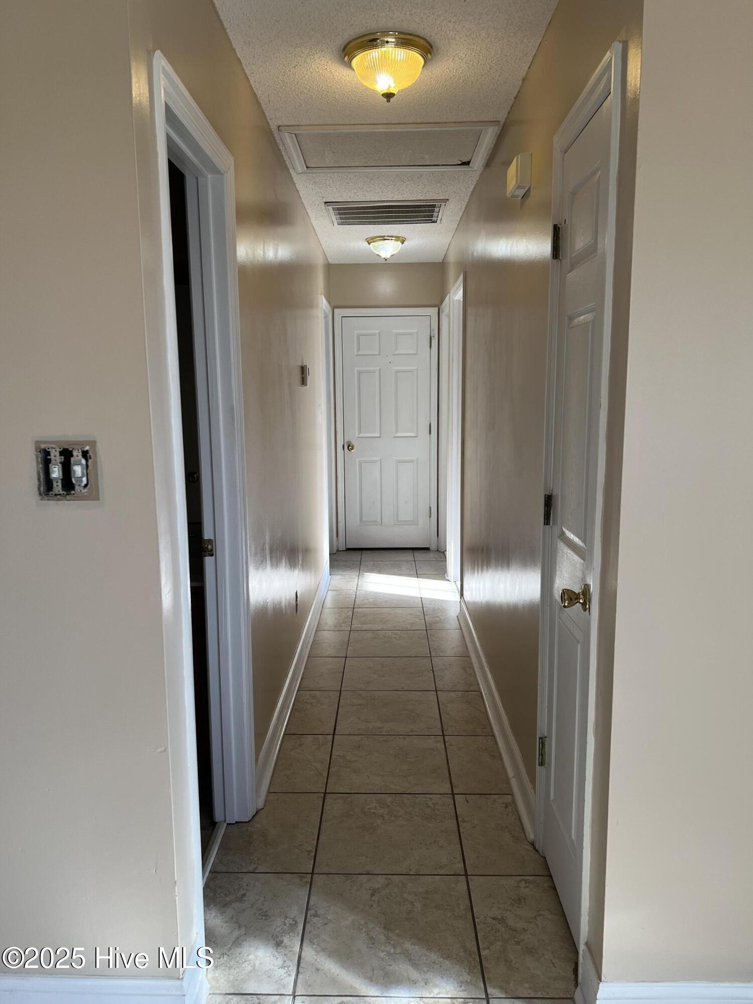 135 Annie Road Richlands, NC 28574 - Photo 14 of 21 135 Annie Hallway