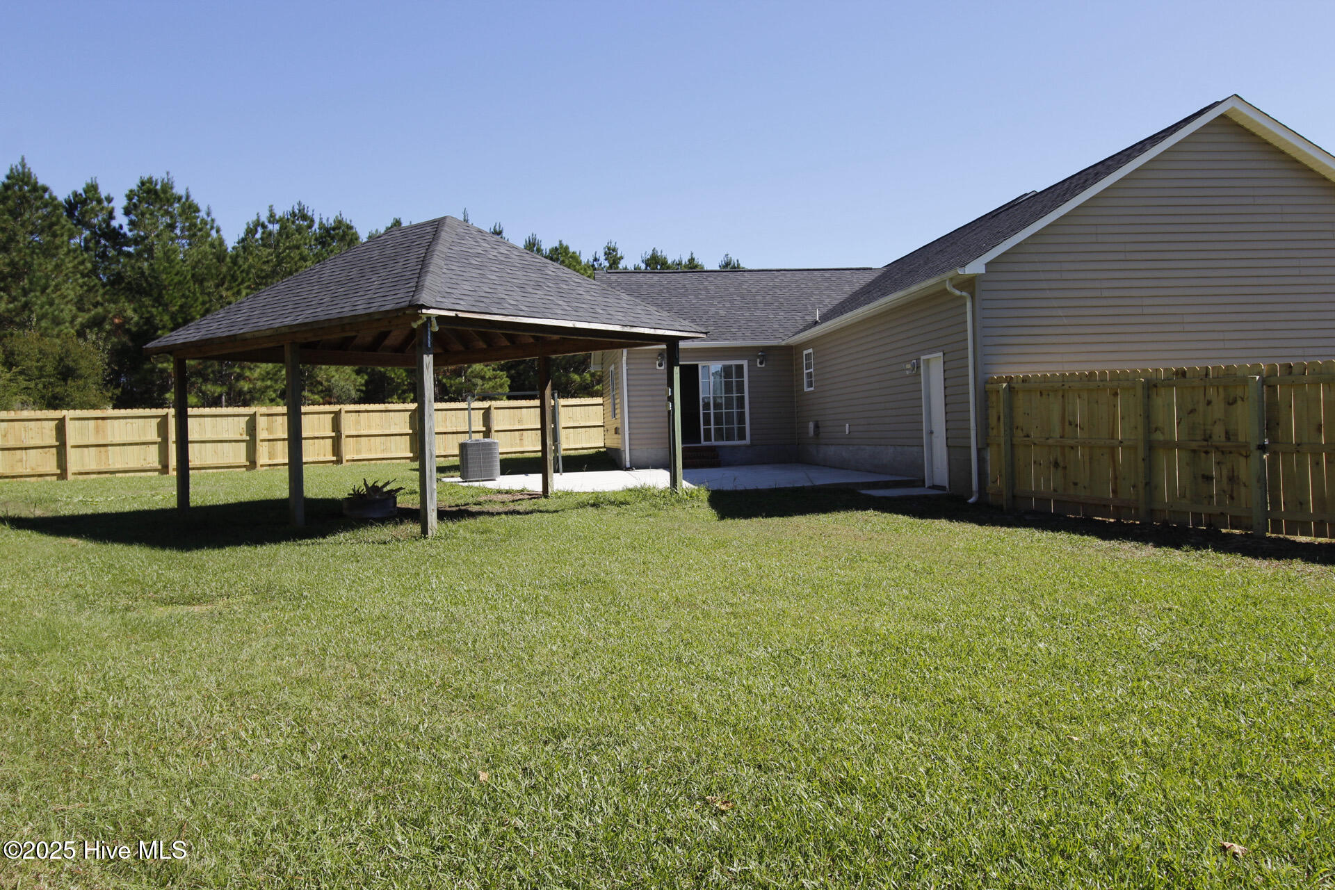 135 Annie Road Richlands, NC 28574 - Photo 5 of 21 _MG_1859