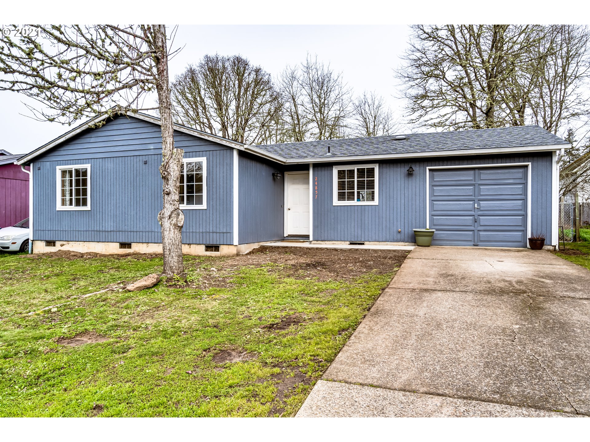 24857 Dunham Road Veneta, OR 97487 - Photo 2 of 28 Gallery Image 2