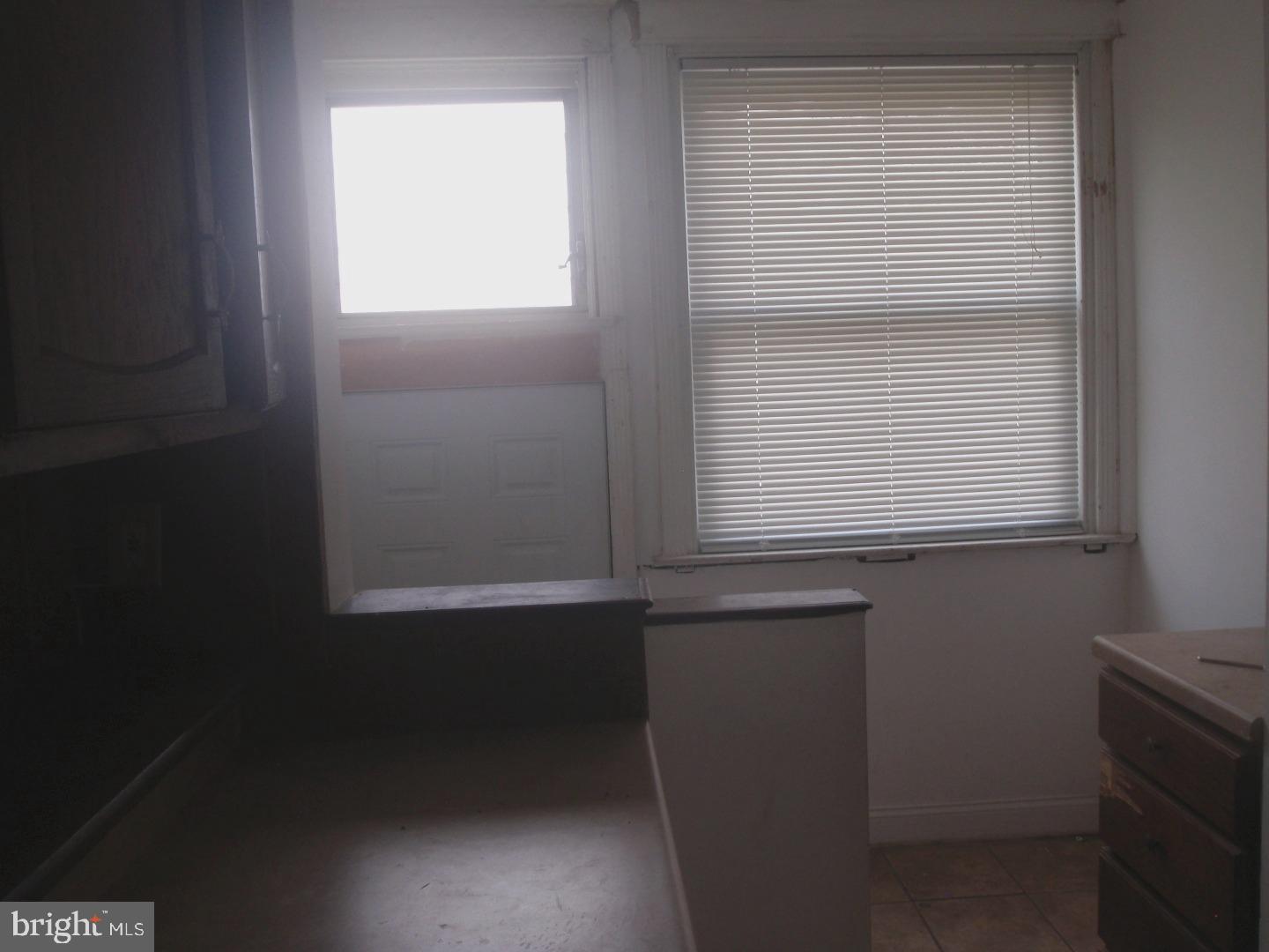 6995 B Guilford Road Upper Darby, PA 19082 - Photo 11 of 23 Kitchen