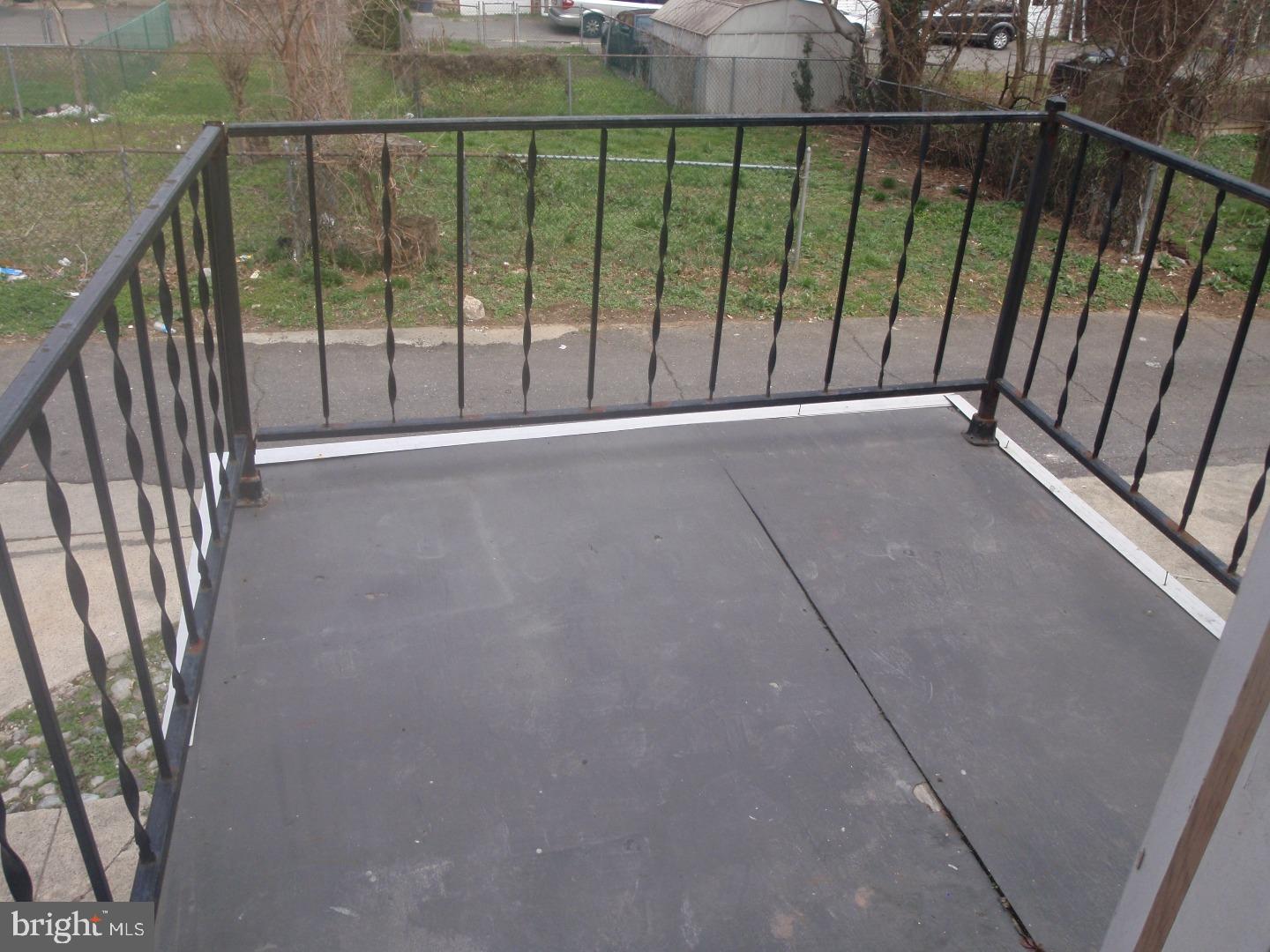 6995 B Guilford Road Upper Darby, PA 19082 - Photo 12 of 23 Patio