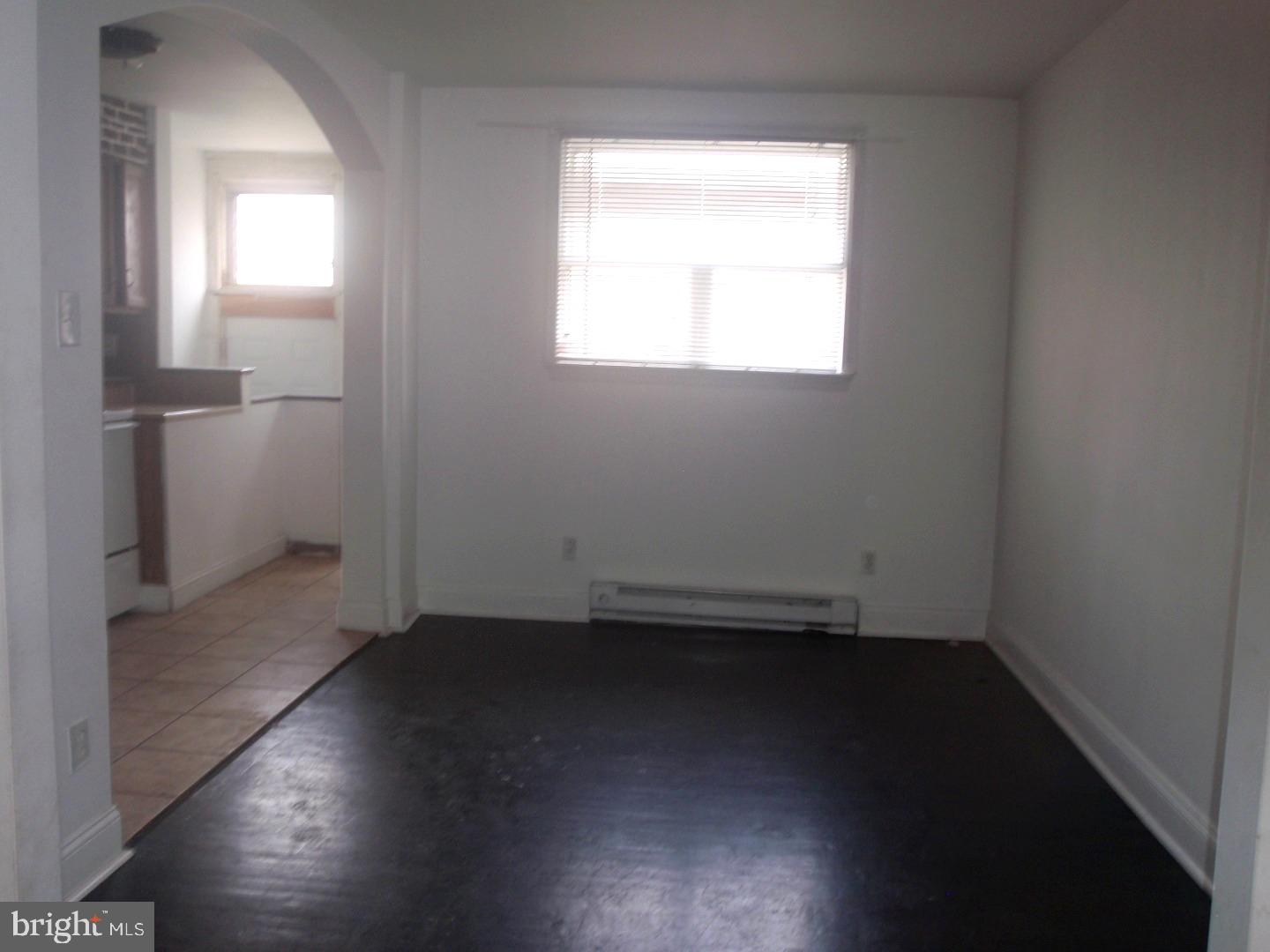 6995 B Guilford Road Upper Darby, PA 19082 - Photo 6 of 23 Dining Room