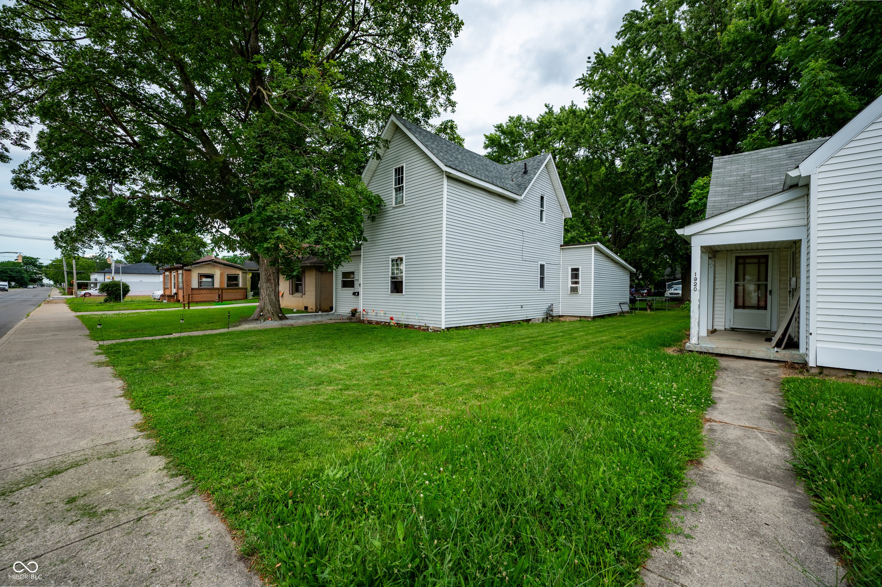 1916 Main Street Anderson, IN 46016 - Photo 4 of 25