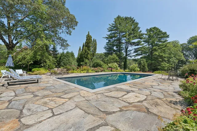 $3,699,000 | 109 Foreside Road, Falmouth, ME 04105
