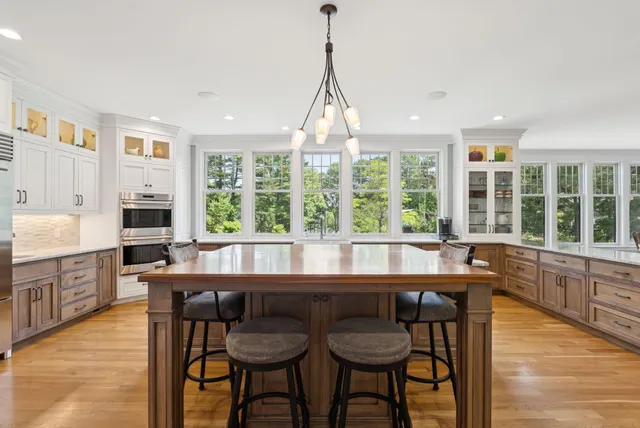 $3,699,000 | 109 Foreside Road, Falmouth, ME 04105