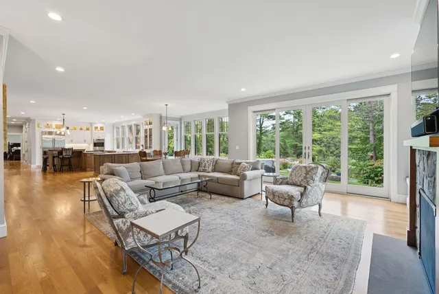 $3,699,000 | 109 Foreside Road, Falmouth, ME 04105