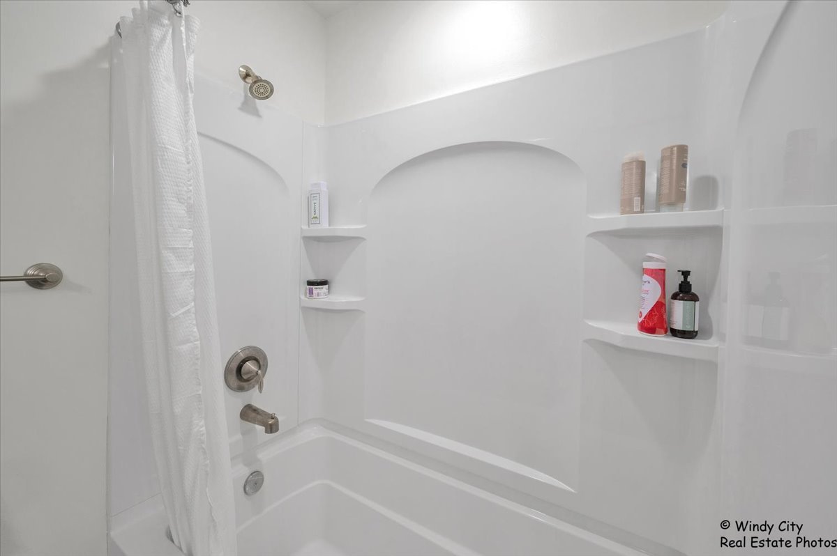 2054 Peach Tree Lane Algonquin, IL 60102 - Photo 13 of 19