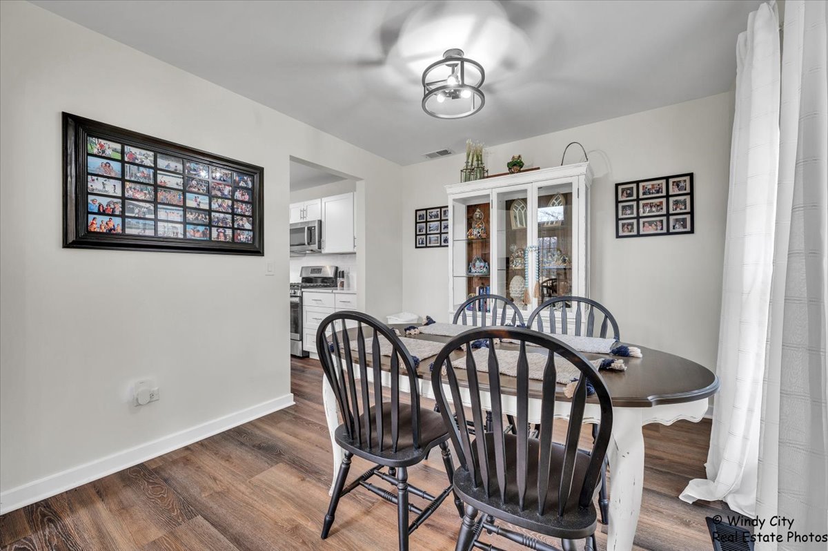 2054 Peach Tree Lane Algonquin, IL 60102 - Photo 4 of 19