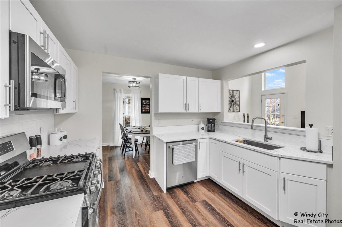 2054 Peach Tree Lane Algonquin, IL 60102 - Photo 6 of 19