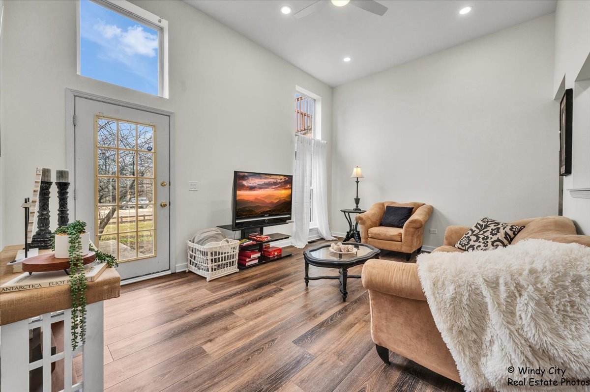 2054 Peach Tree Lane Algonquin, IL 60102 - Photo 9 of 19