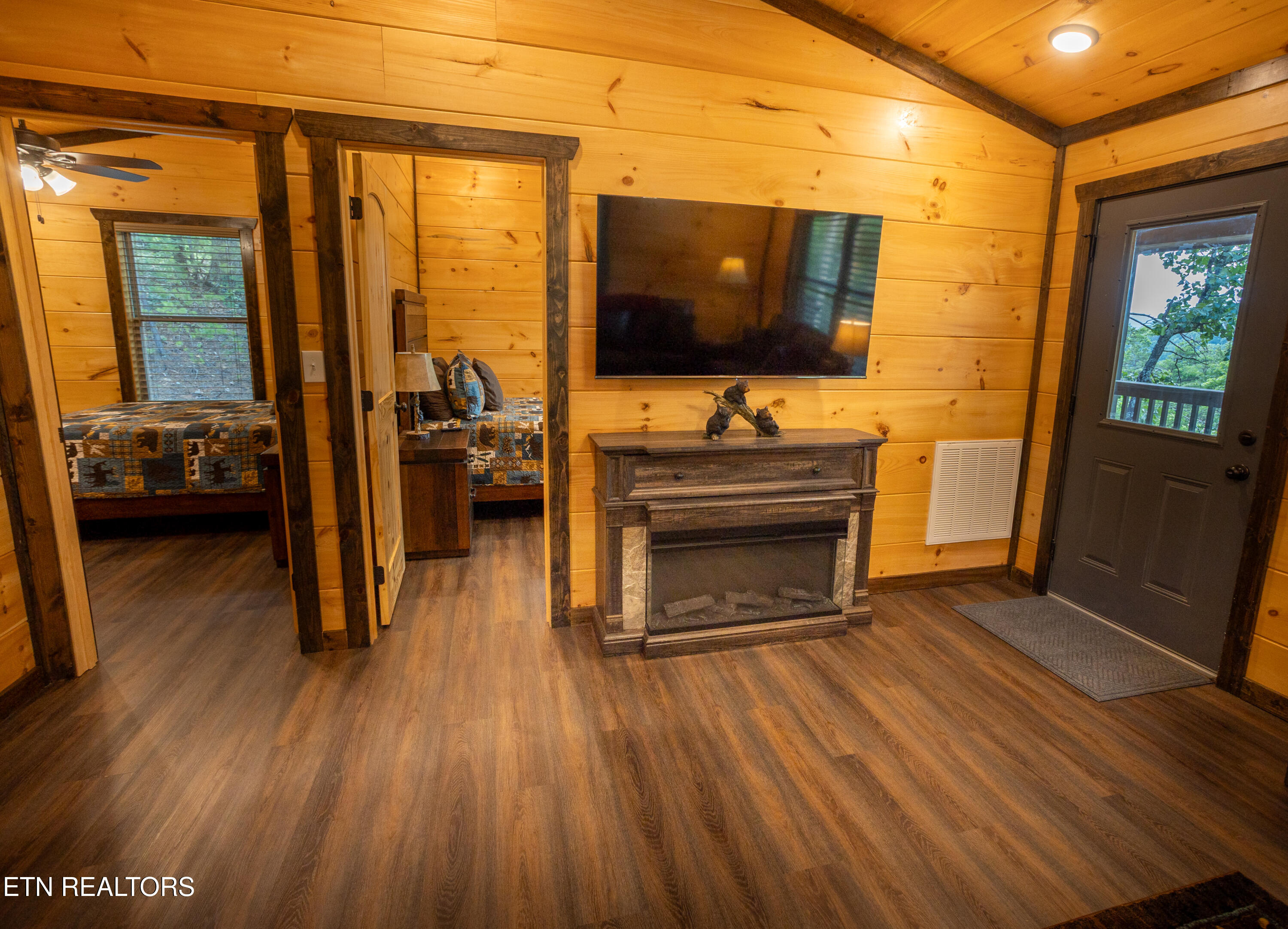 1936 Seagle Hollow Road Sevierville, TN 37876 - Photo 9 of 21 Cabin 5