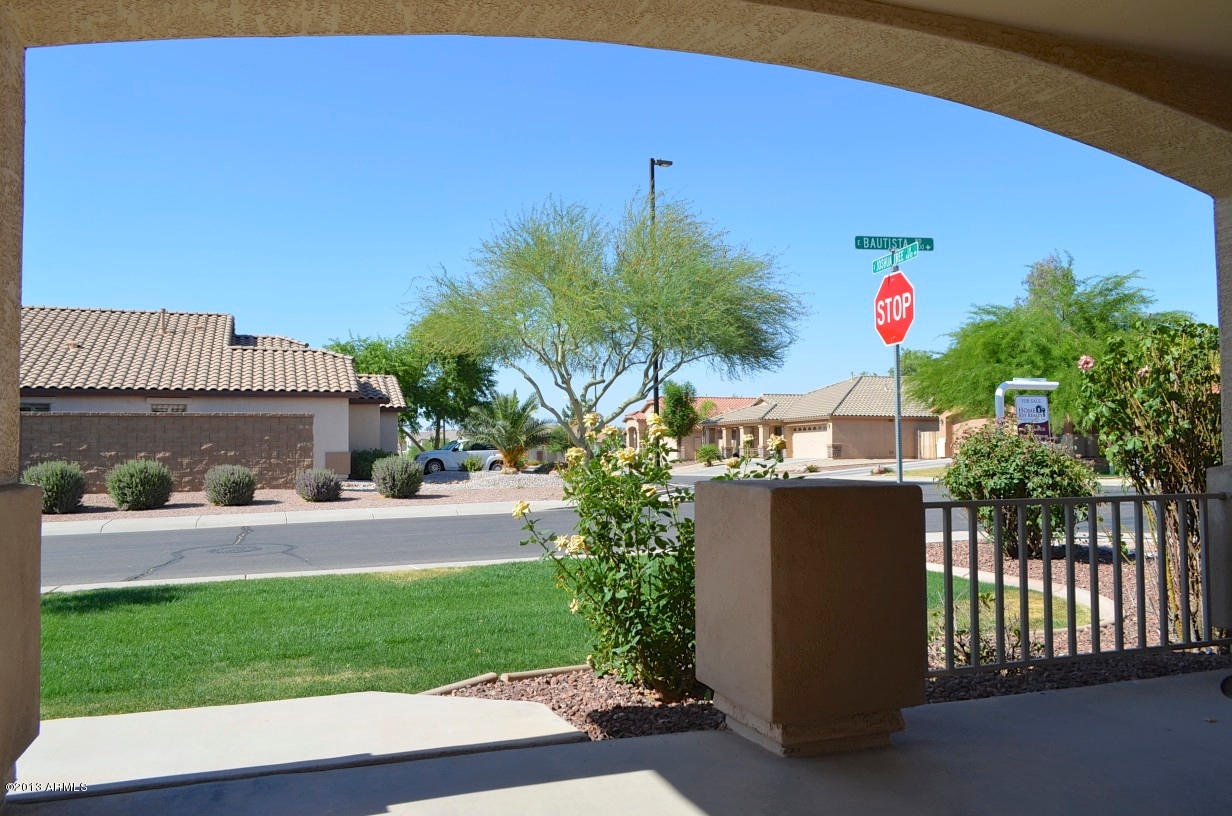 3983 East Bautista Road Gilbert, AZ 85297 - Photo 4 of 42 DSC_0057