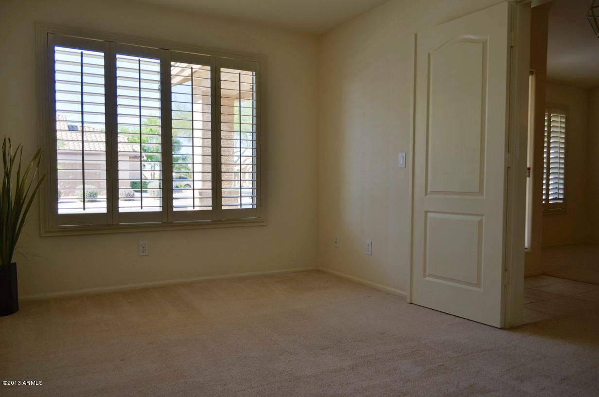 3983 East Bautista Road Gilbert, AZ 85297 - Photo 9 of 42 DSC_0063