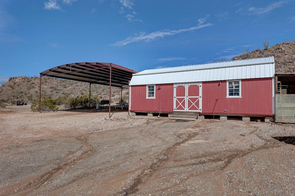 93 Rockin Ranch Road Alpine, TX 79830 - Photo 16 of 31 Gallery Image 16