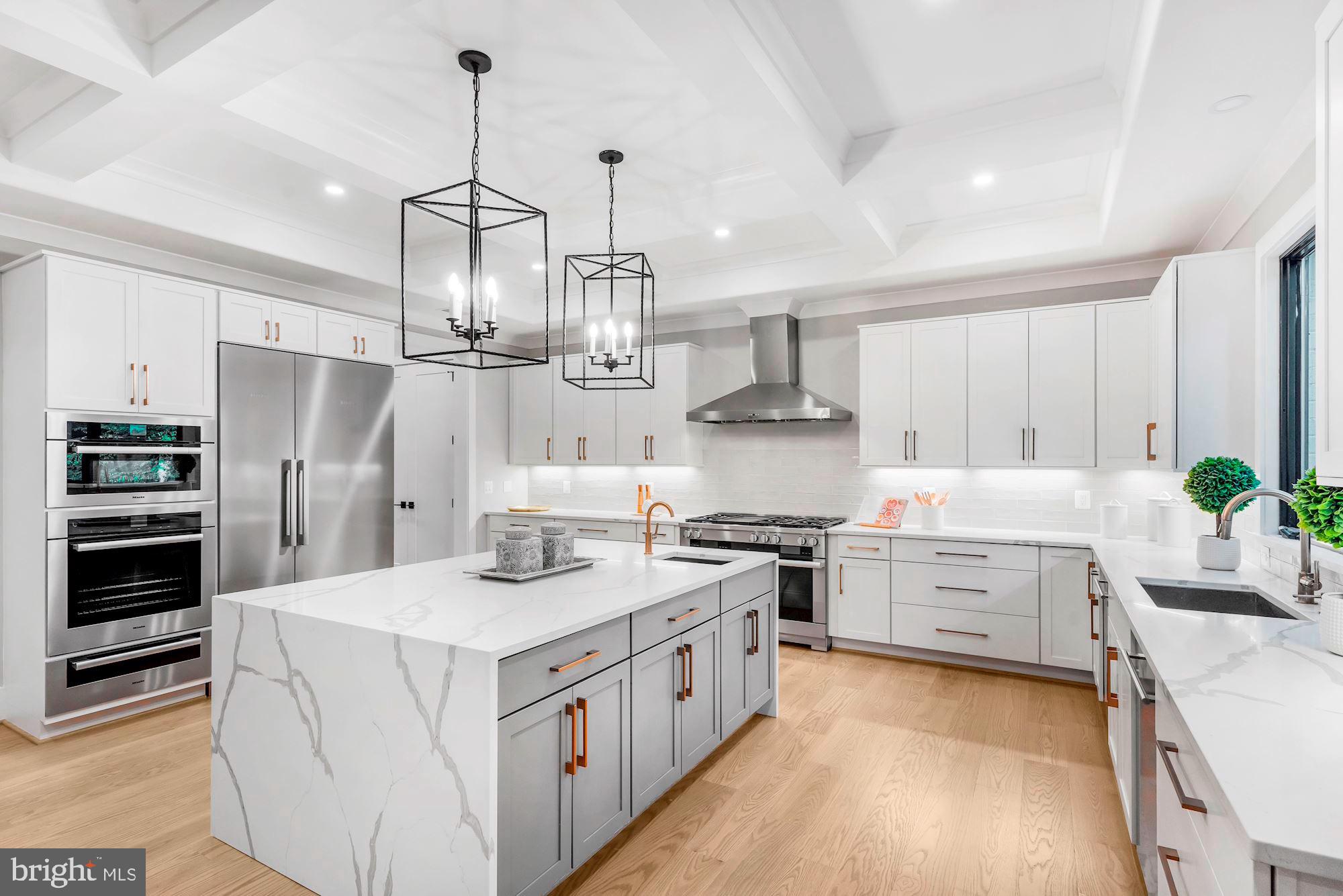 925 Saigon Road McLean, VA 22102 - Photo 11 of 50 Waterfall Quartz Island
