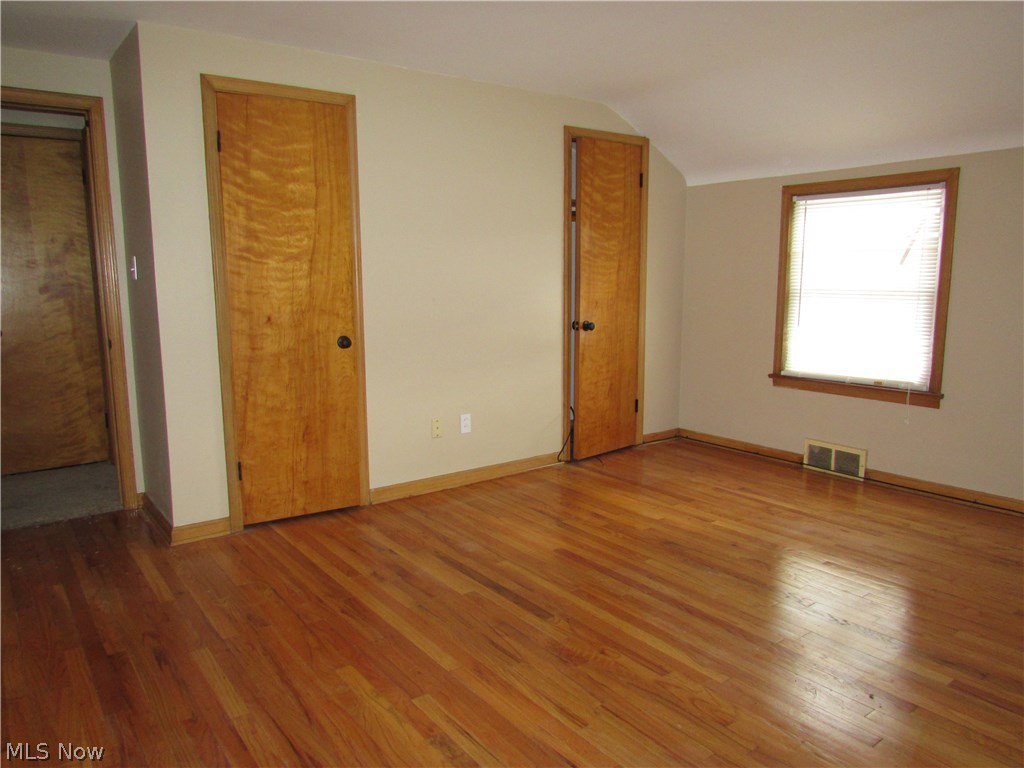 4891 Farnhurst Road Cleveland, OH 44124 - Photo 22 of 28